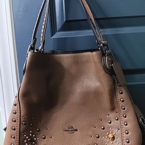 😍 NEVER USED💕 COACH EDIE RIVET